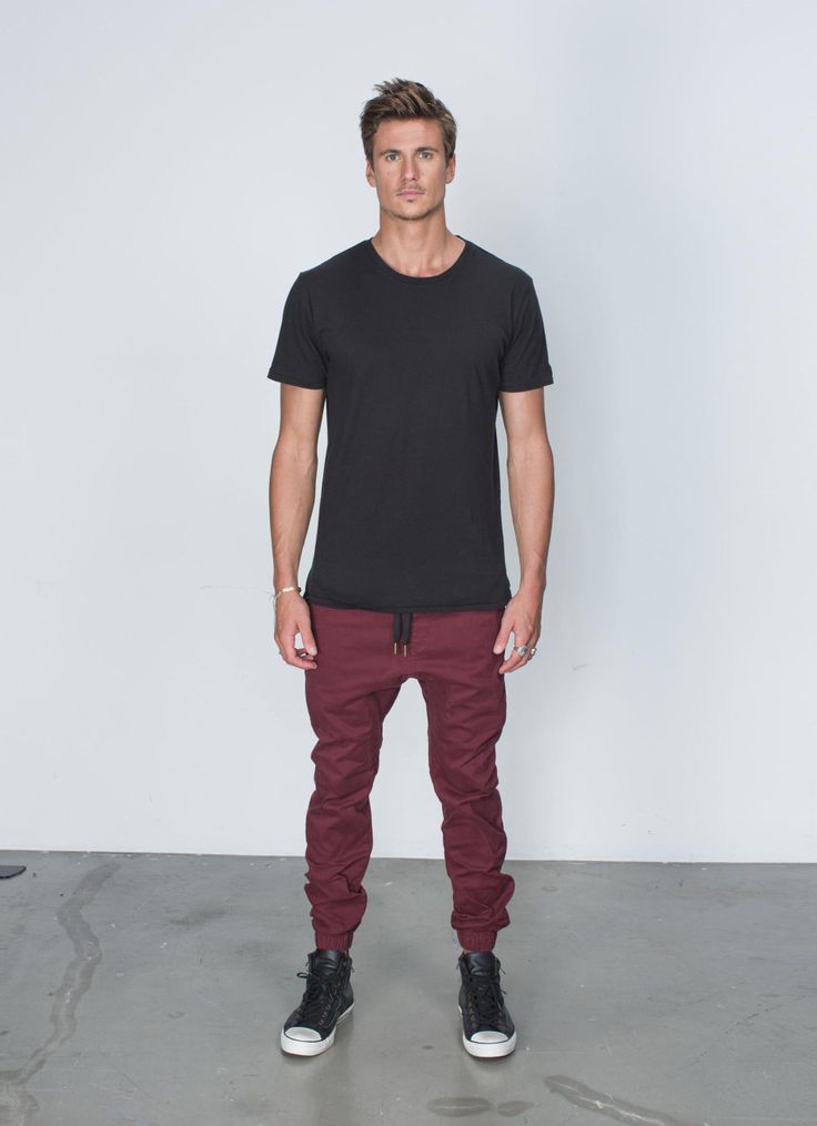 Combinação calça best sale vinho masculina